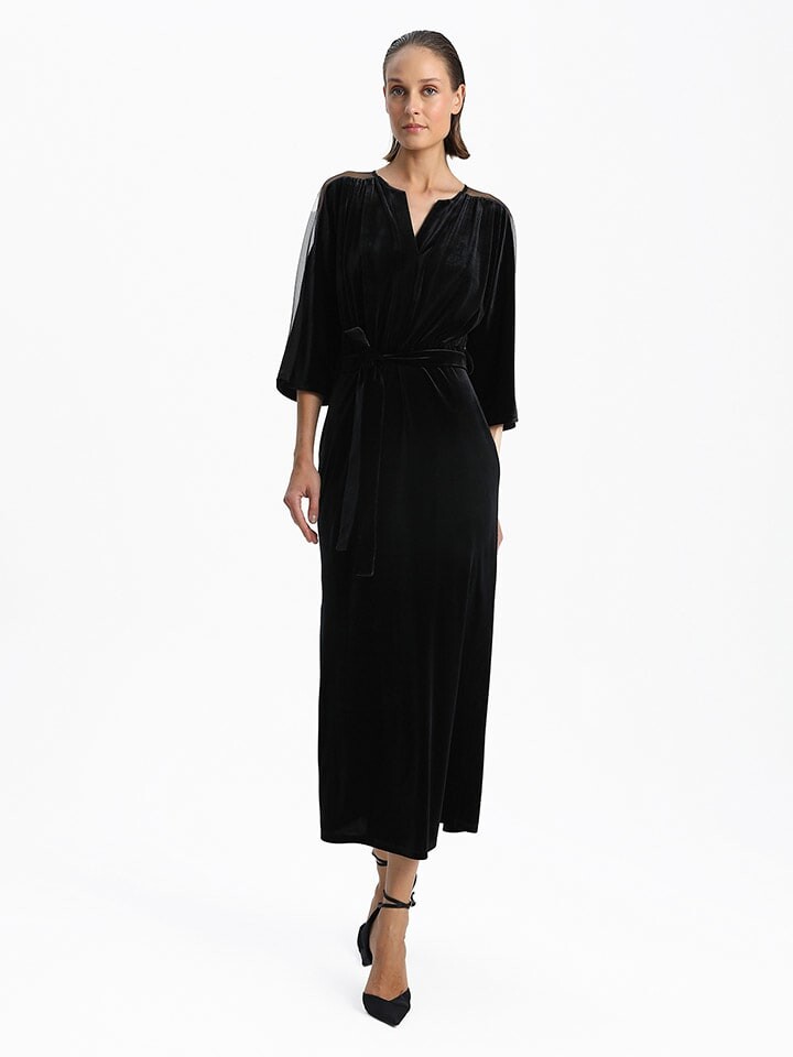 

Платье до колена BGN Samtkleid, черный