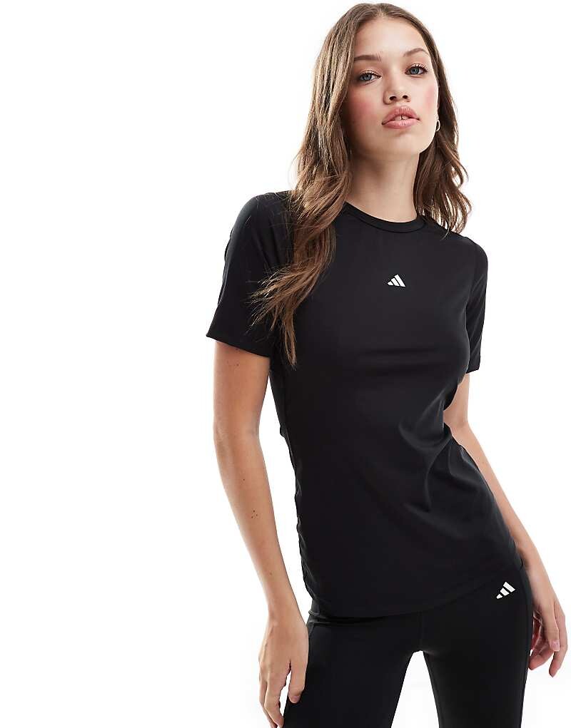 

adidas Performance – Techfit Training – черная футболка