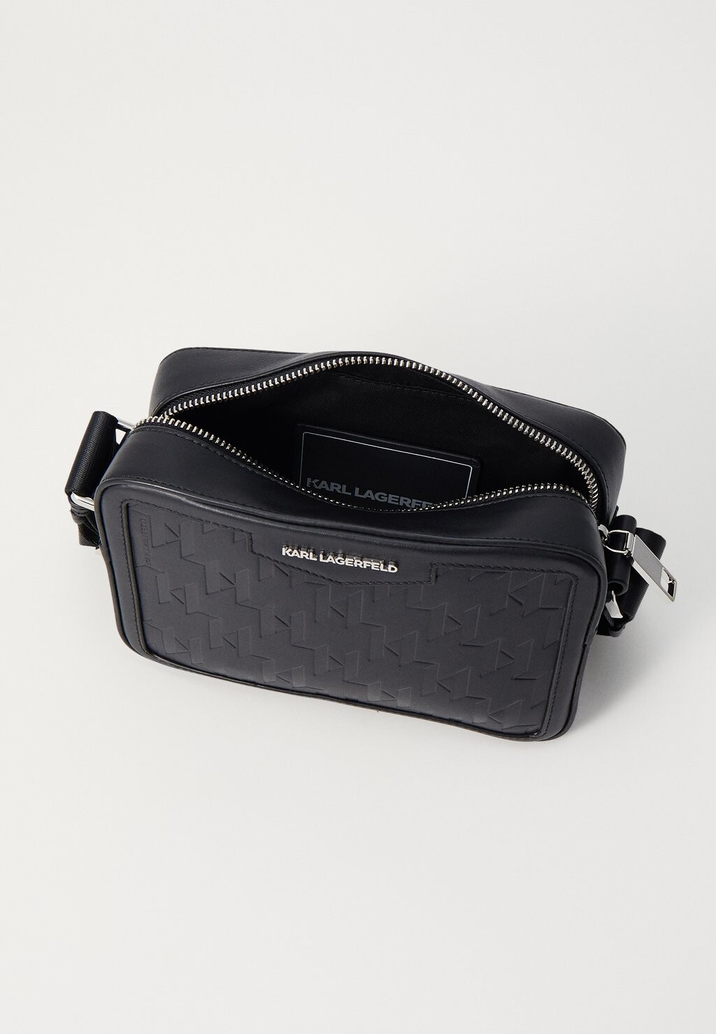 

Сумка через плечо LOOM CAMERA BAG KARL LAGERFELD, черный