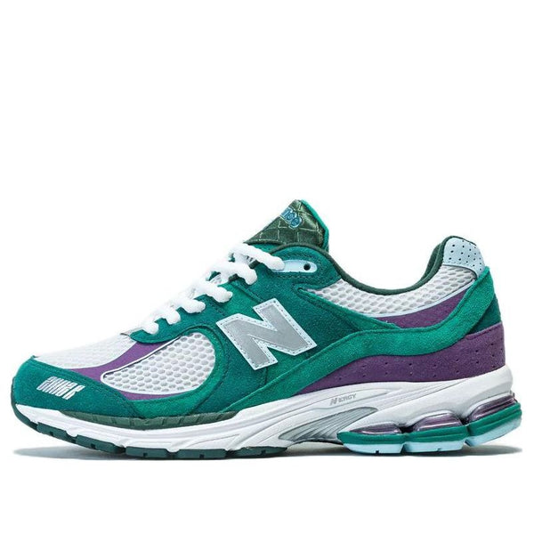 

Кроссовки там наверху x 2002r New Balance, зеленый