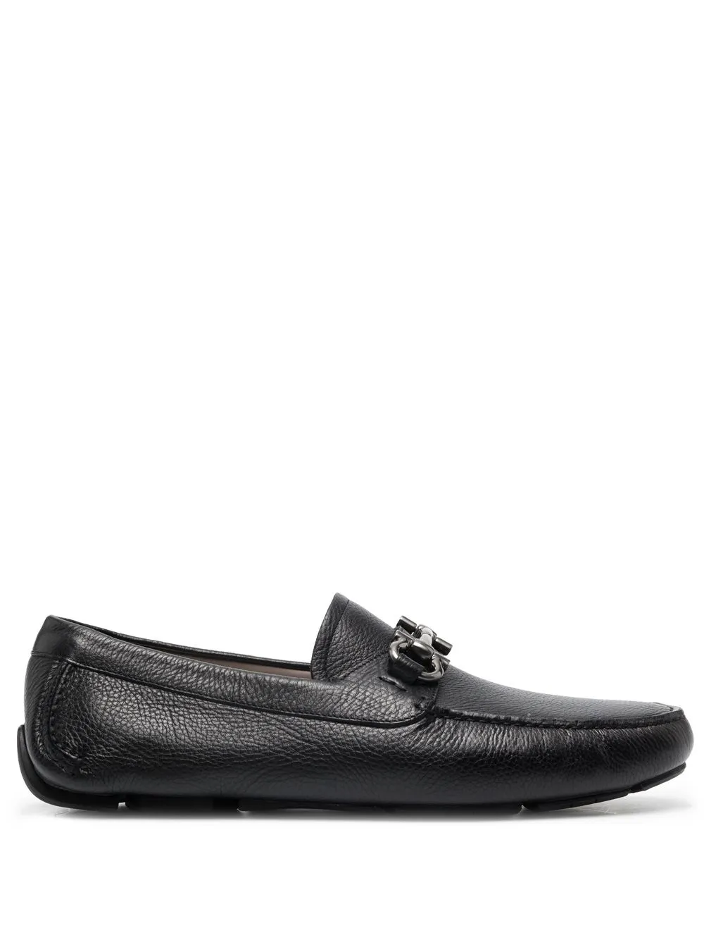 

Лоферы из зернистой кожи с декором Gancini Ferragamo, черный