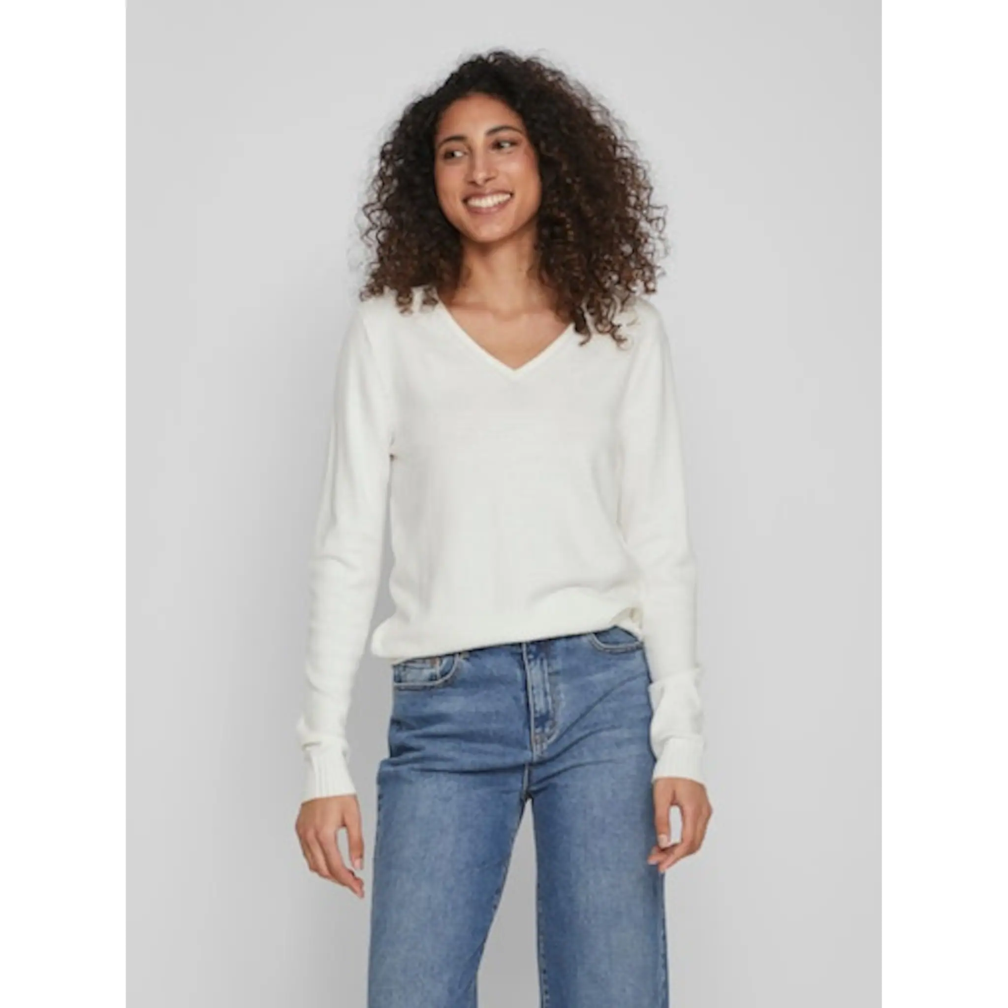 

Свитер Vila с V-образным вырезом "VIRIL V-NECK L/S KNIT TOP - NOOS", белый