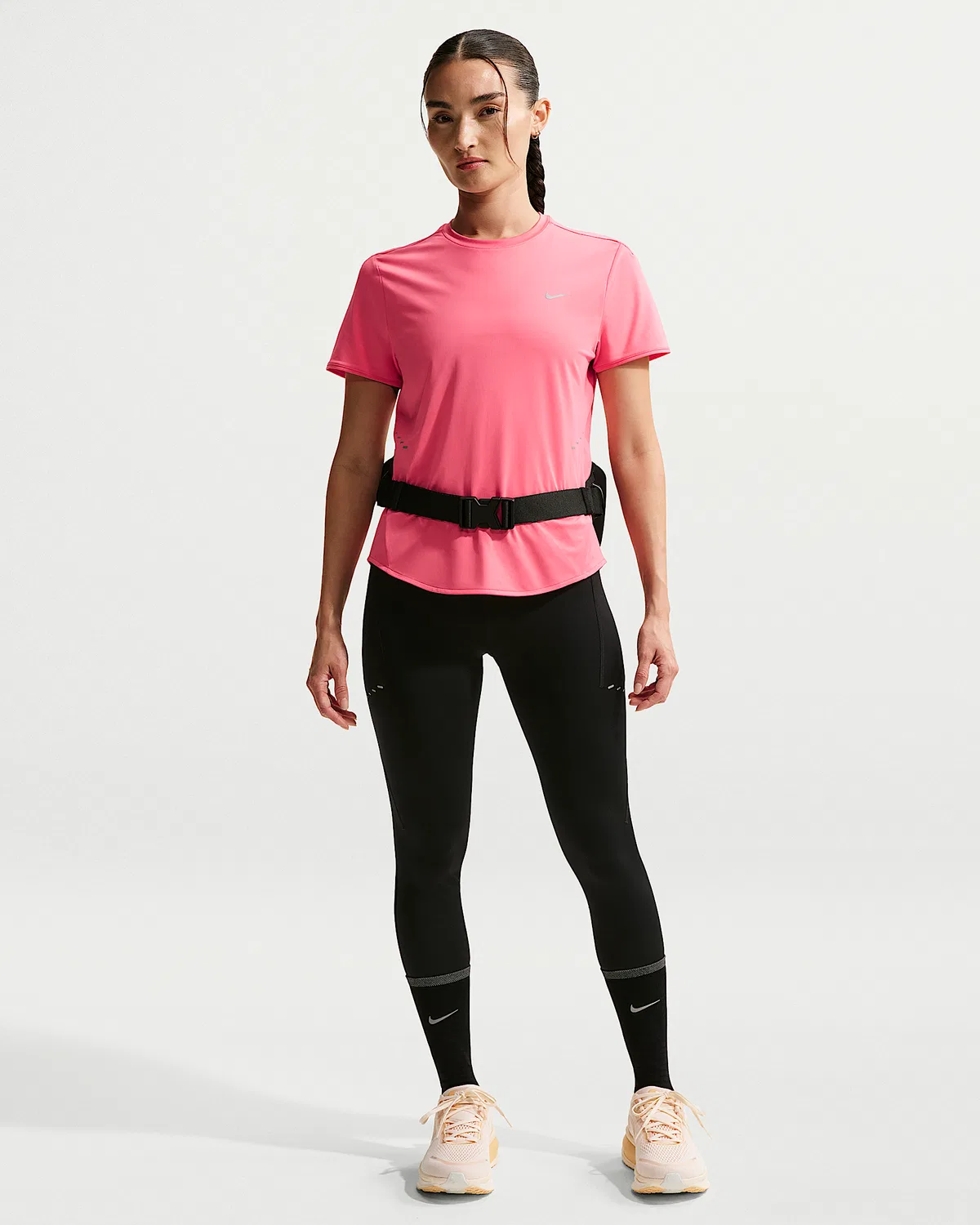 Женский топ для бега с коротким рукавом Dri-FIT Nike Swift, Sea Coral — фото 4