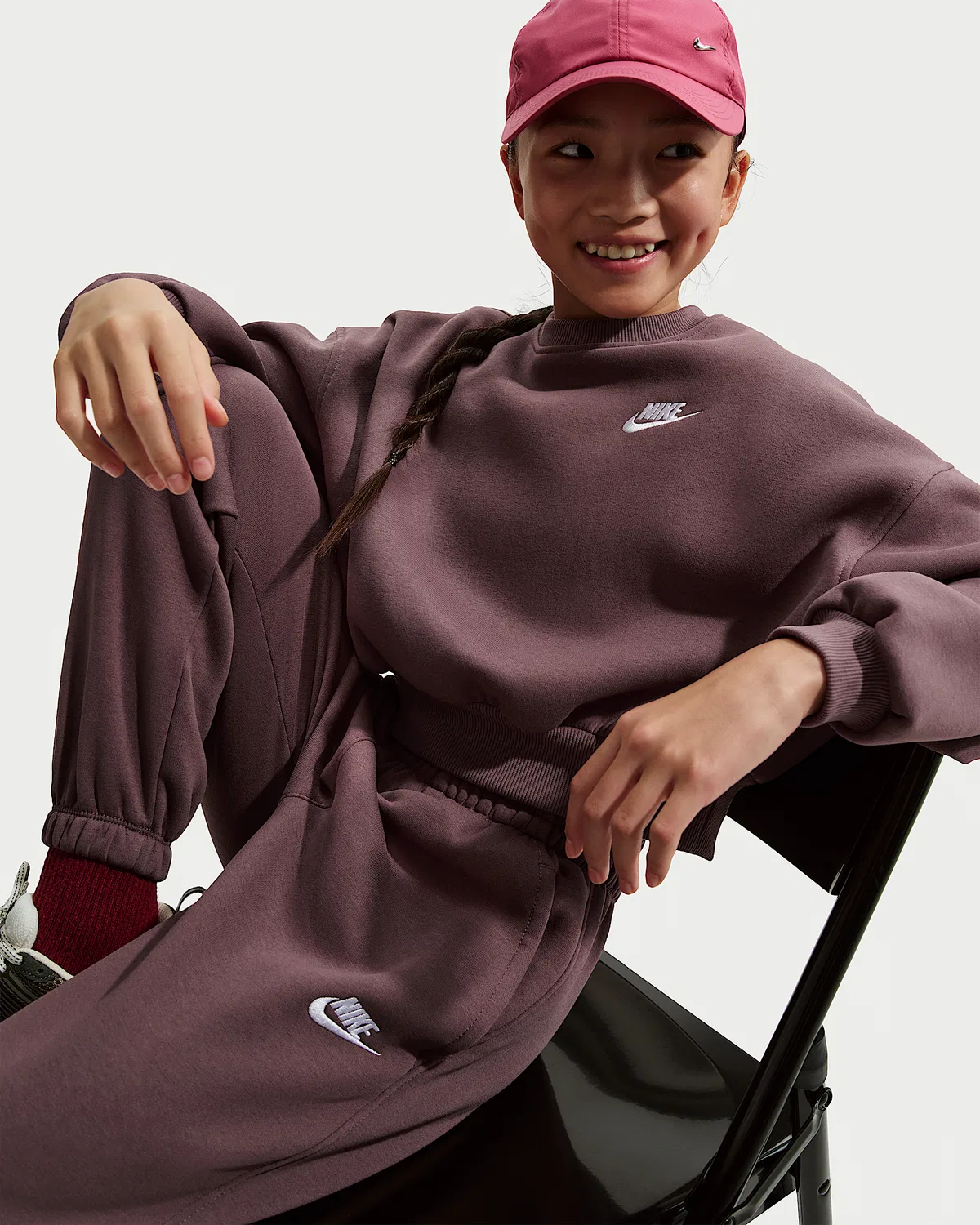 Детский свитшот Nike Sportswear Club Fleece с круглым воротом, Tattoo/Tattoo/White — фото 3