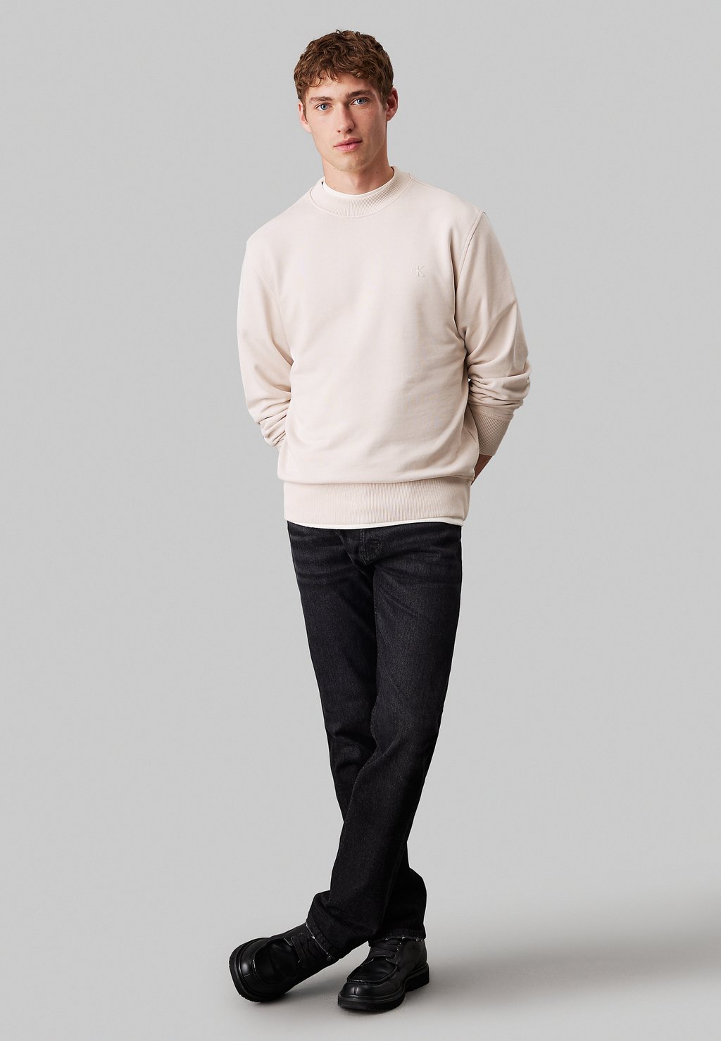 

Толстовка WASHED PUFF PRINT CR Calvin Klein Jeans, серый