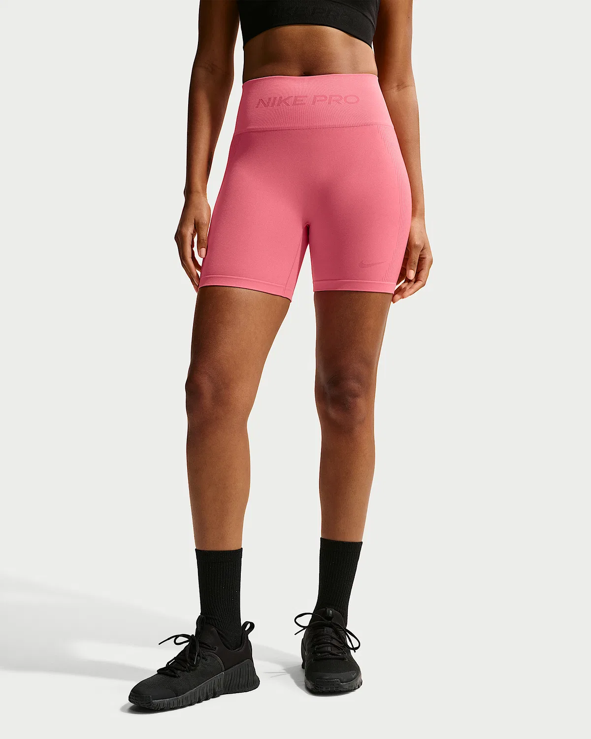 Женские шорты-велосипедки Nike Pro Seamless Dri-FIT с высокой посадкой, 5", Sea Coral — фото 2