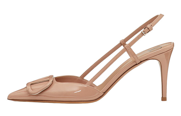 

Женские шлепанцы с Vlogo Valentino