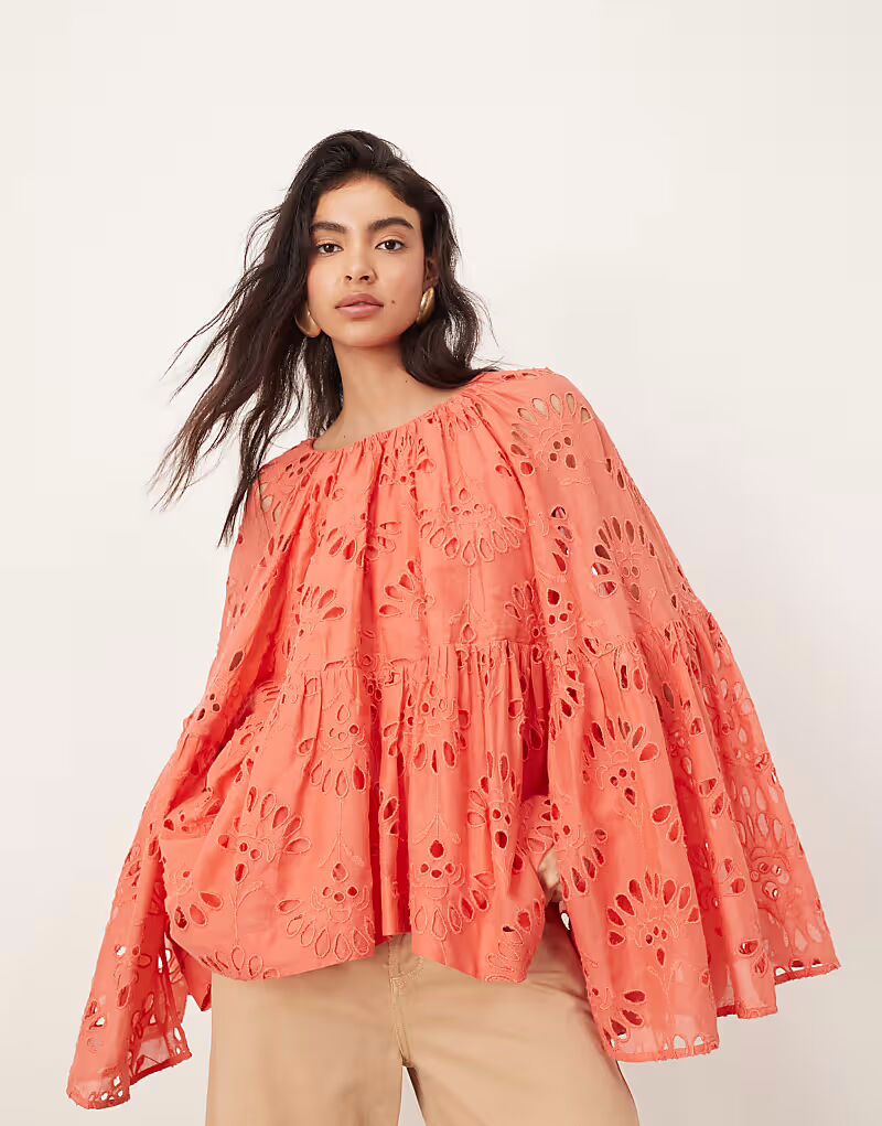 

Свободный топ из органзы, вышитый шитьем, розовый Arrange