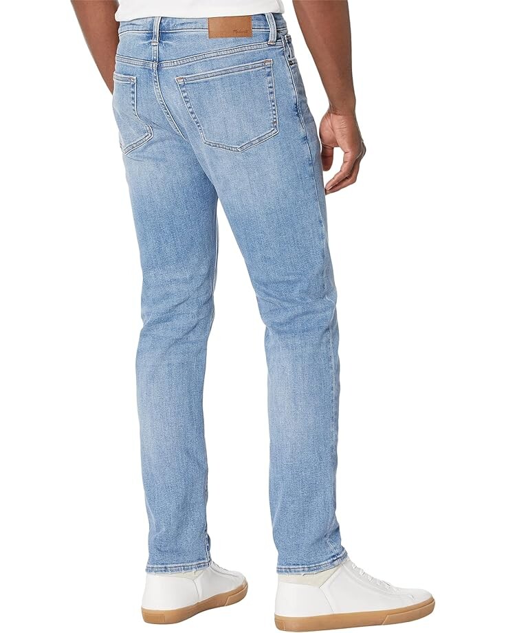 

Джинсы Madewell Slim in Light Wash Coolmax, цвет Alhart