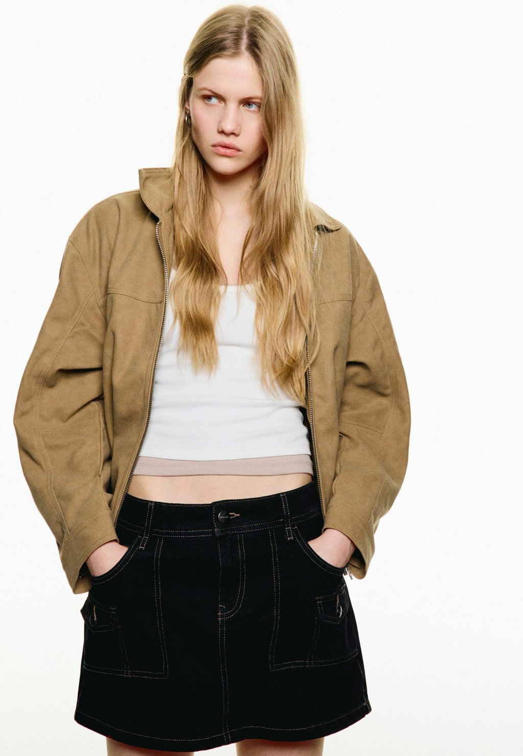 

Мини-юбка UTILITY Bershka, черный