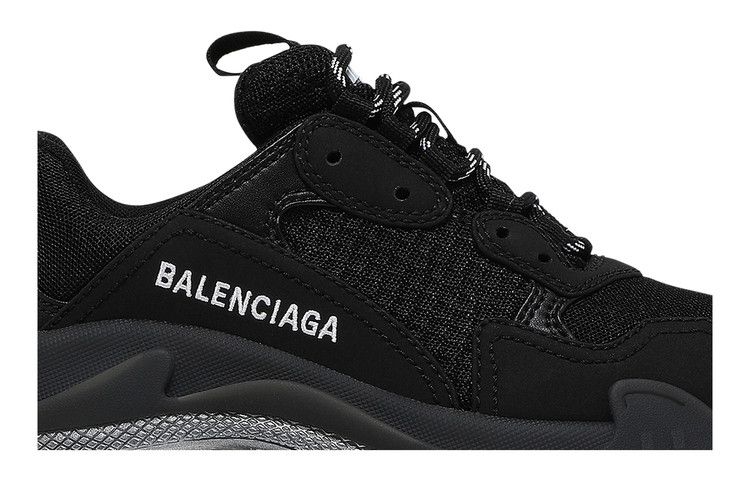 Кроссовки Balenciaga Balenciaga Wmns Triple S Sneaker 'Black Iridescent', черный — фото 3