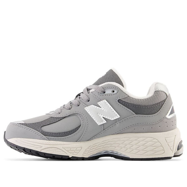 

Кроссовки 2002р New Balance, серый