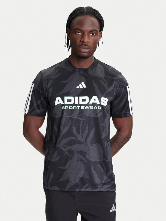 

Футболка обычного кроя Common Goal JW0247 Adidas, черный
