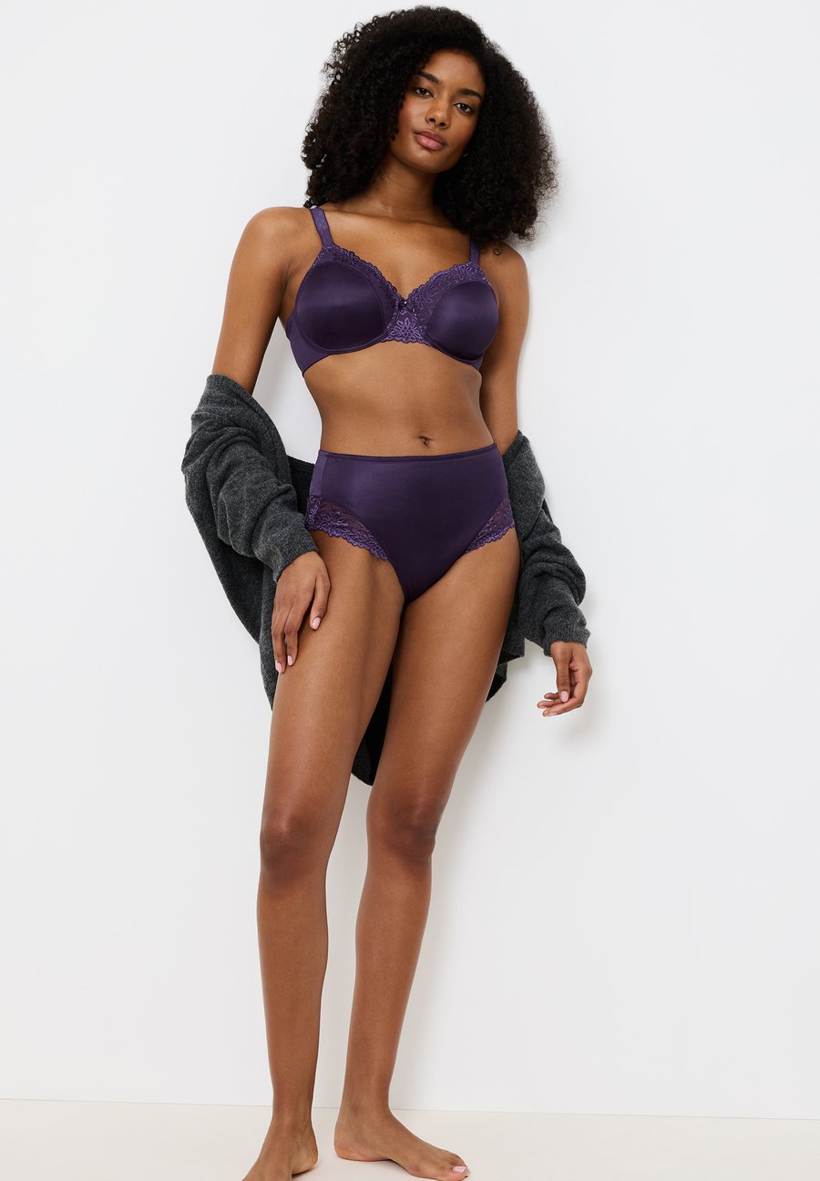 

Бюстгальтер Triumph FORM SOFT 2-PACK, Royal Purple/Dark Purple