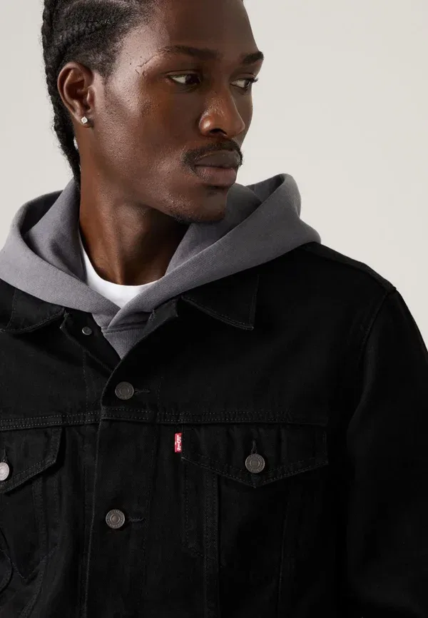 Куртка джинсовая тракер Levi'S, цвет берк найт — фото 4