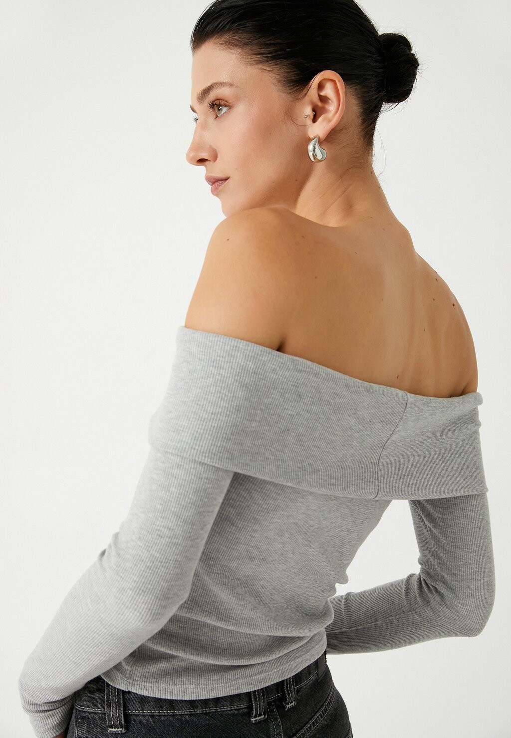 

Топ с длинными рукавами OFF SHOULDER Koton, серый