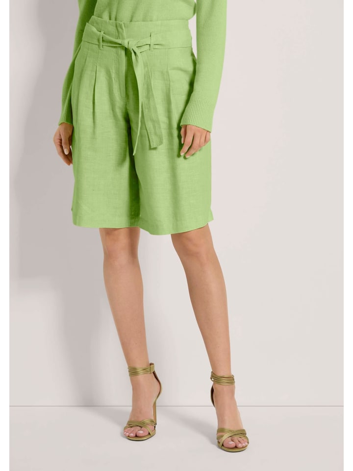 

MADELEINE Льняные шорты-бермуды с высокой талией цвета киви