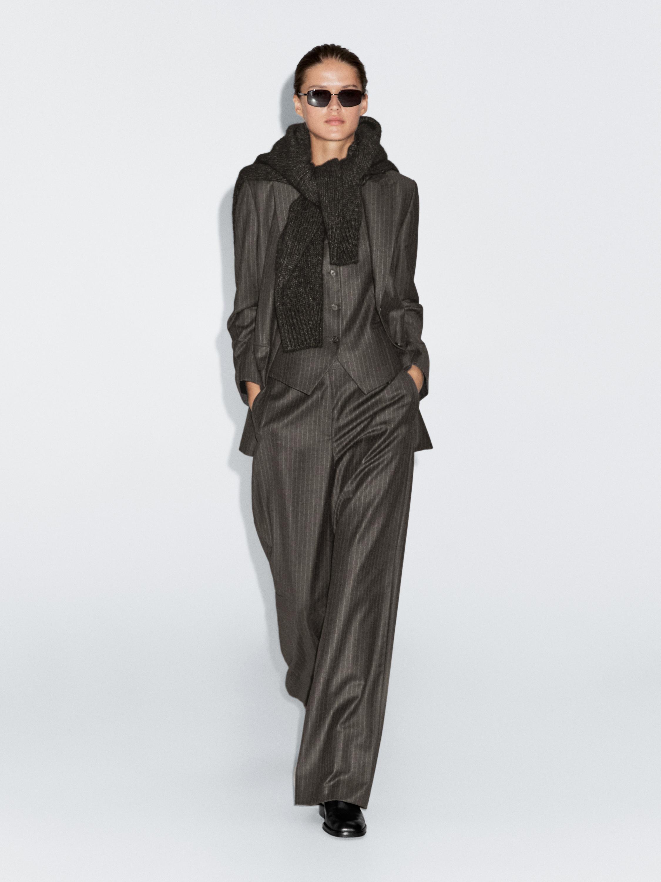 

Блейзер в тонкую полоску из 100% шерсти Massimo Dutti, шоколадный