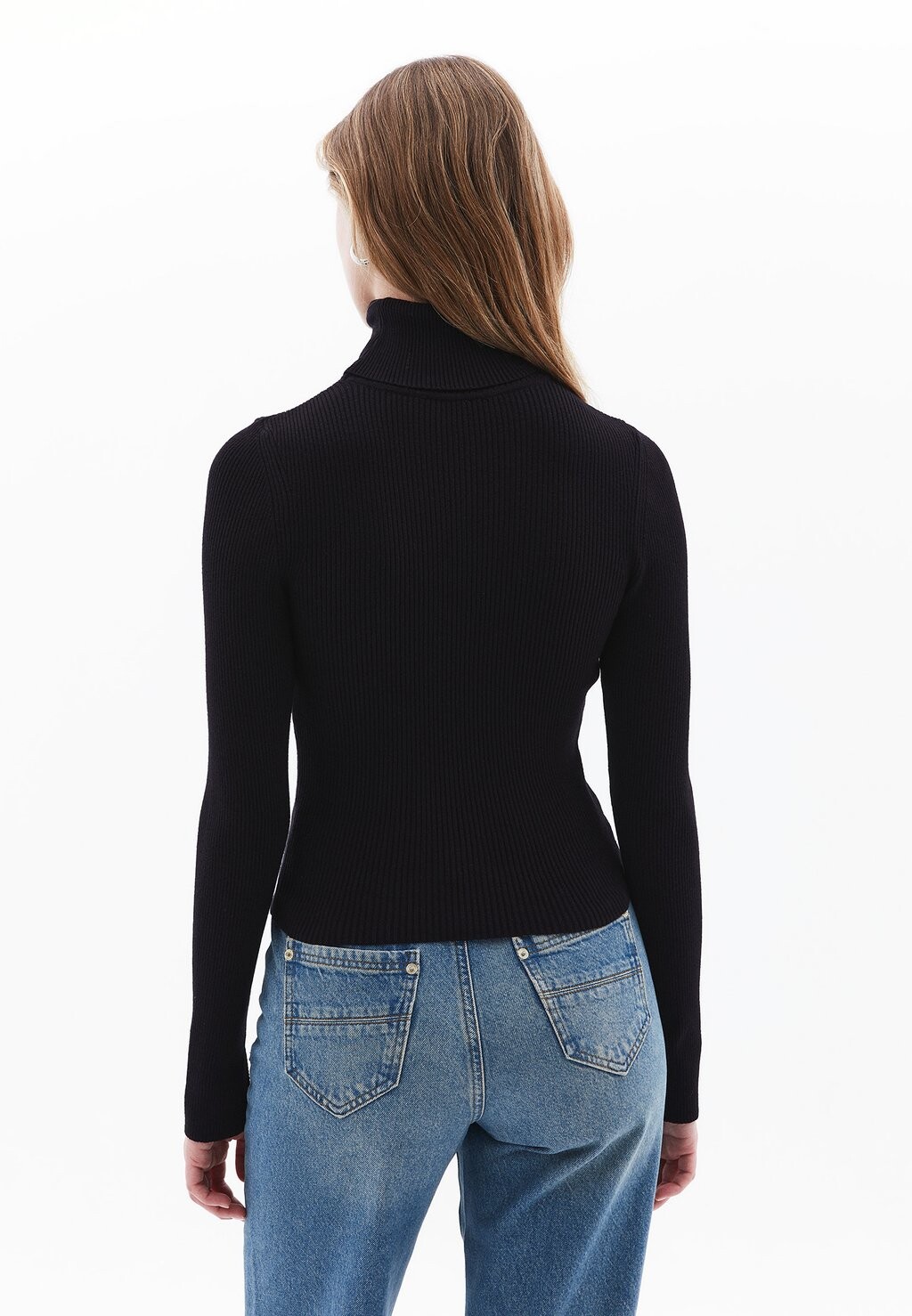 

Джемпер TURTLE NECK OXXO, черный
