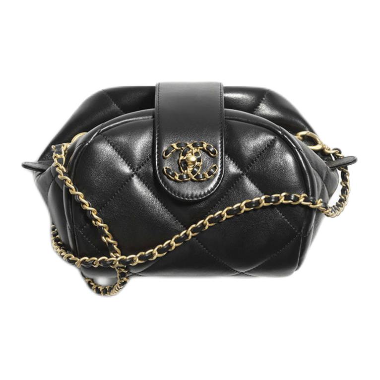 

CHANEL Женская сумка через плечо из овчины One Shoulder черного цвета