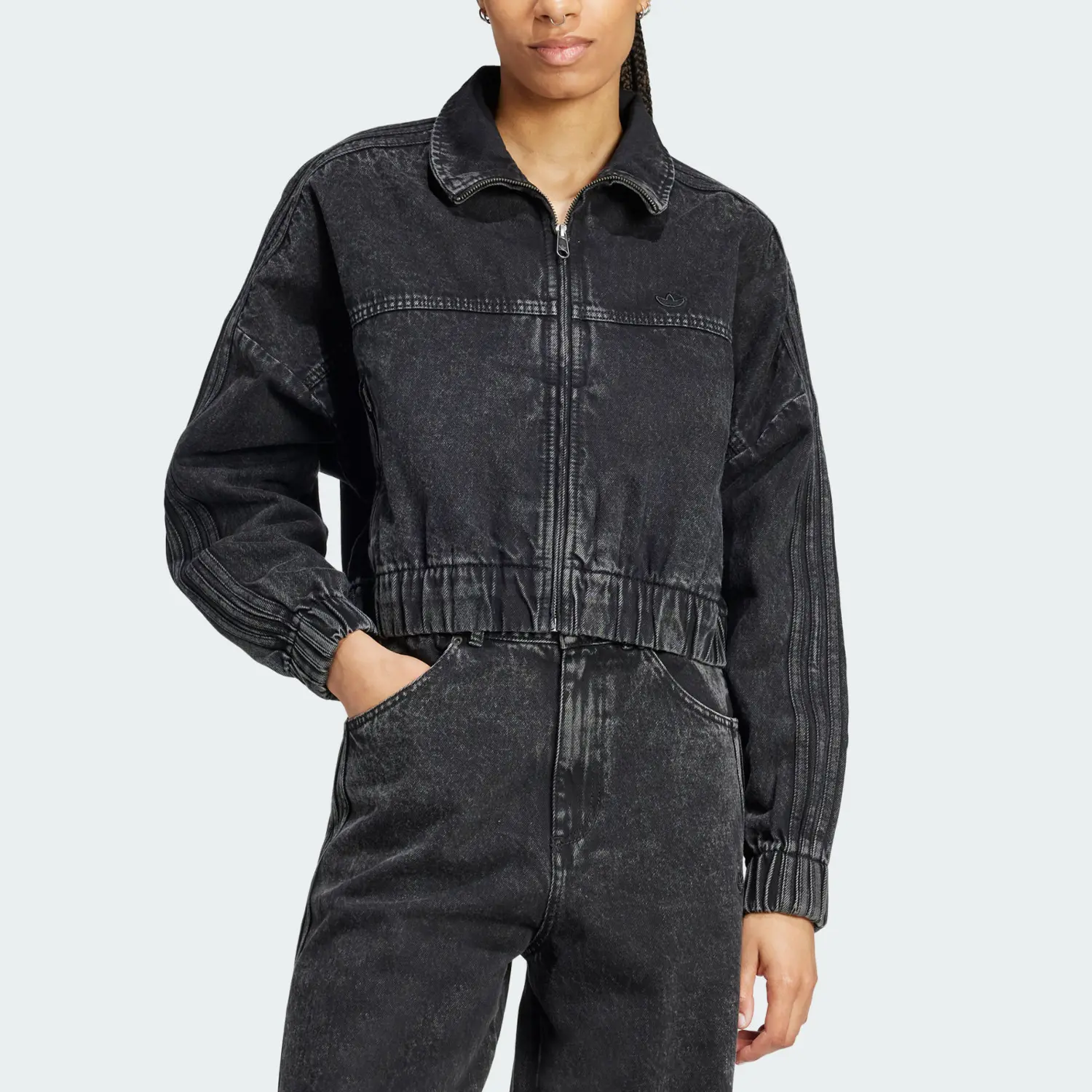 Женская куртка Premium Essentials черного цвета Adidas Originals — фото 2