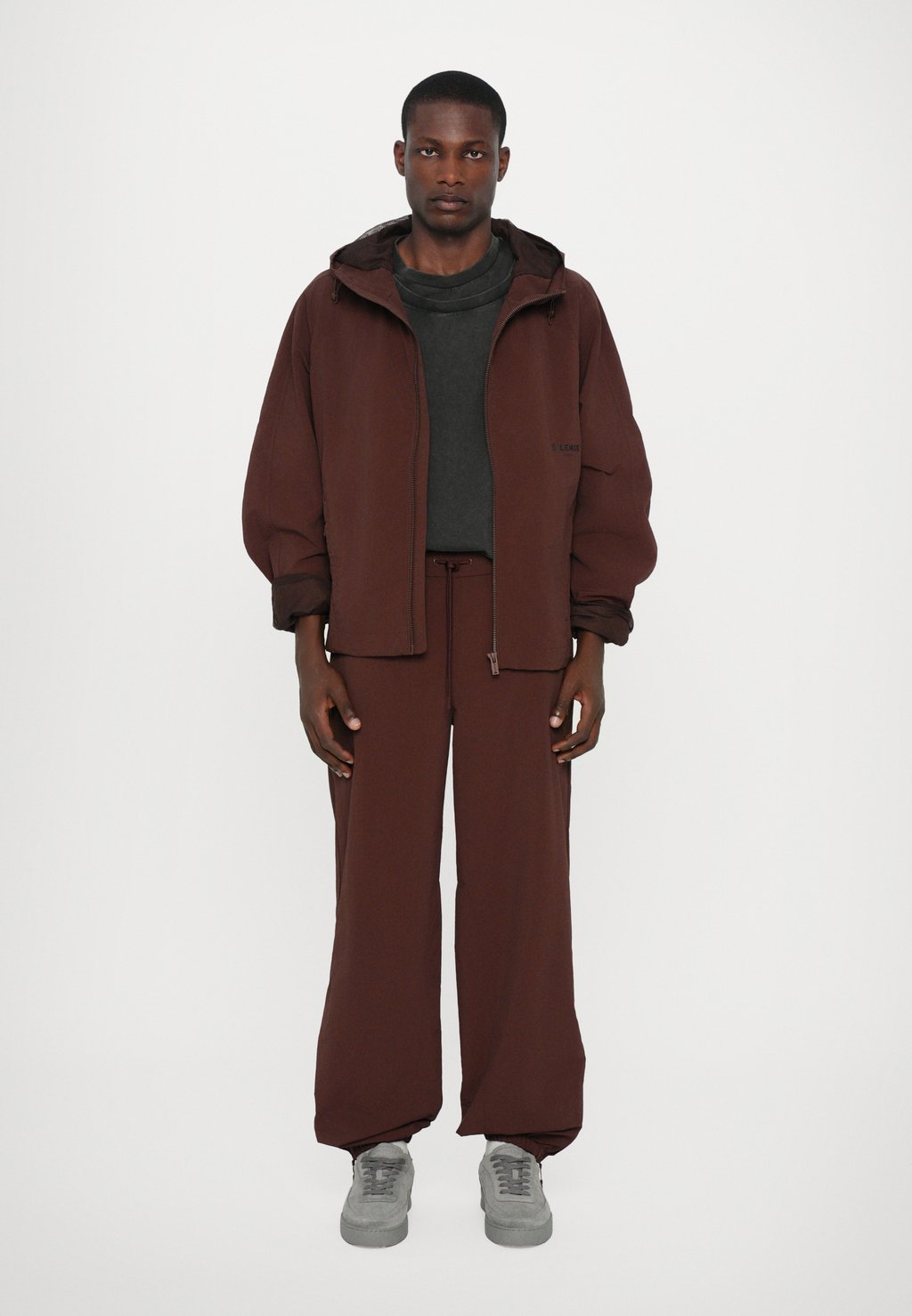 

Спортивные штаны REGULAR TRACK TROUSERS UNISEX Han Kjøbenhavn, темно-коричневый