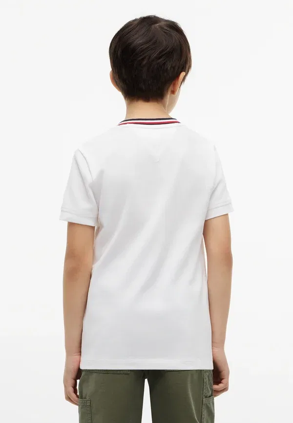 Футболка Tommy Hilfiger Tape Detail Basic, белый — фото 3