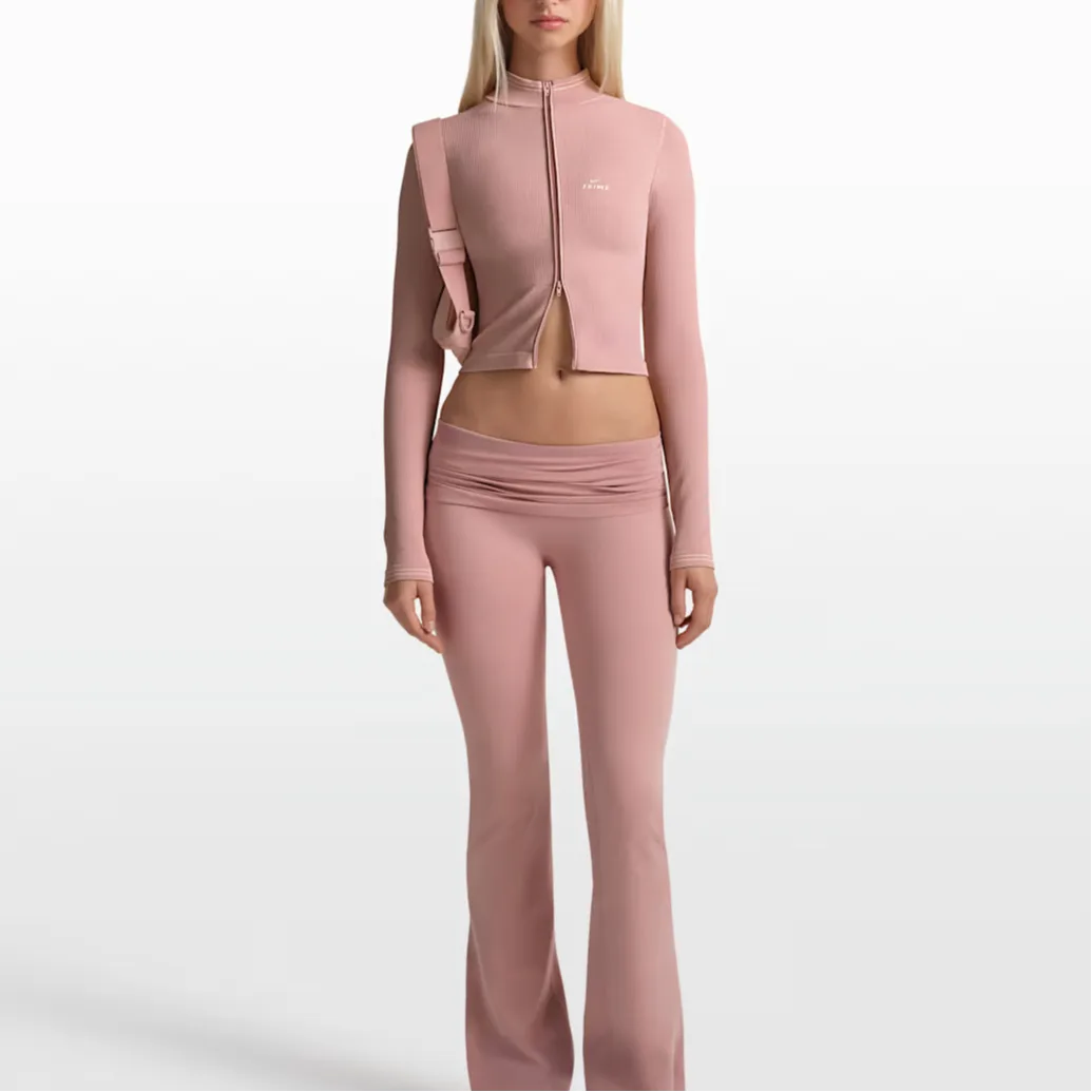 SKIMS Ribbed Seamless Женская укороченная куртка-бомбер на молнии Nike, nskm himalayan/nskm экрю — фото 3