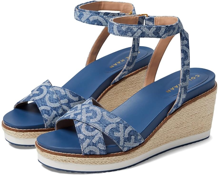 

Туфли Cole Haan Cloudfeel Espadrille Wedge Sandal 75 mm, цвет Denim Jacquard