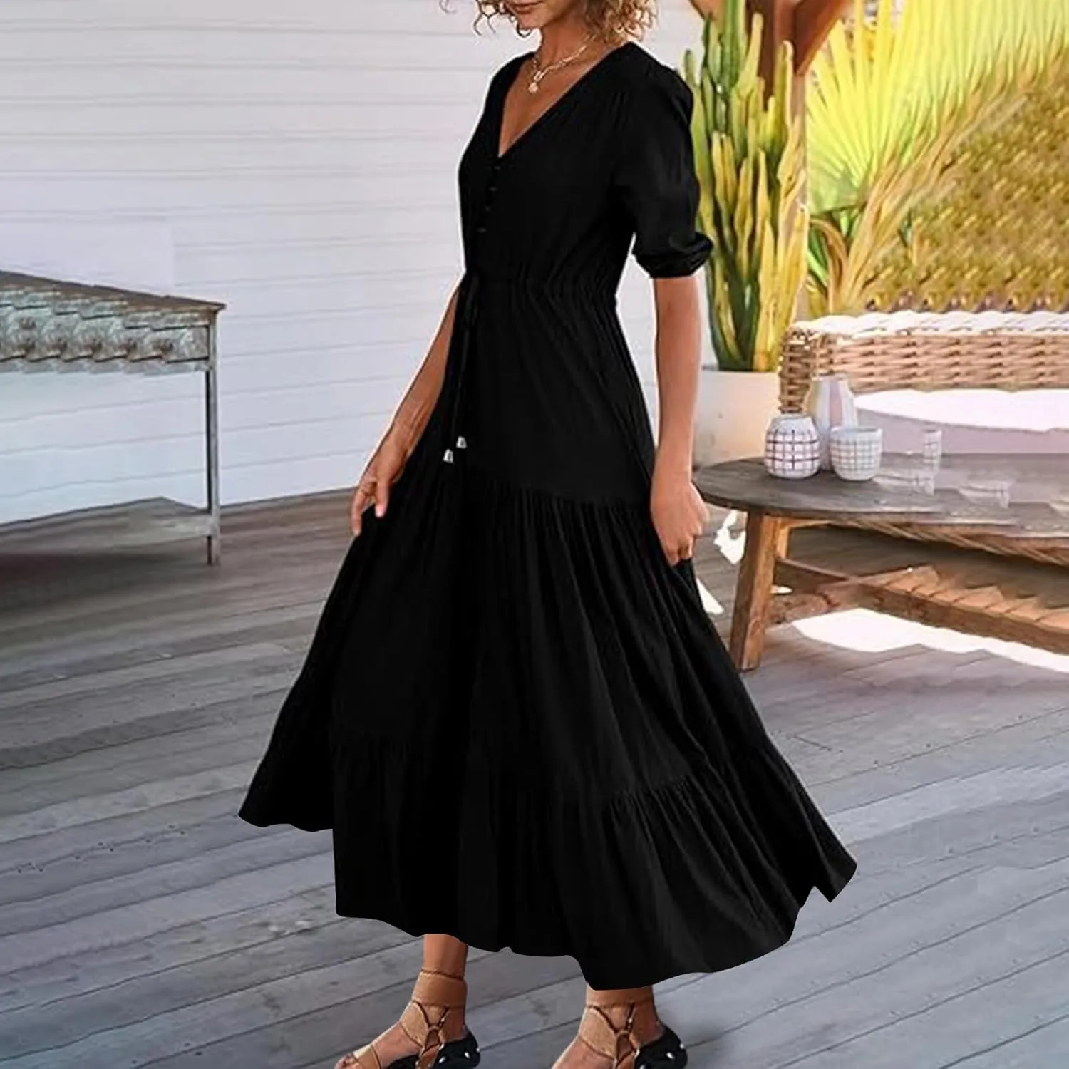 Платье Casual Boho 2024 с коротким рукавом, V-образным вырезом, завязкой на талии, ярусами и расклешенным силуэтом, летнее струящееся макси для отпуска Generic, черный — фото 2