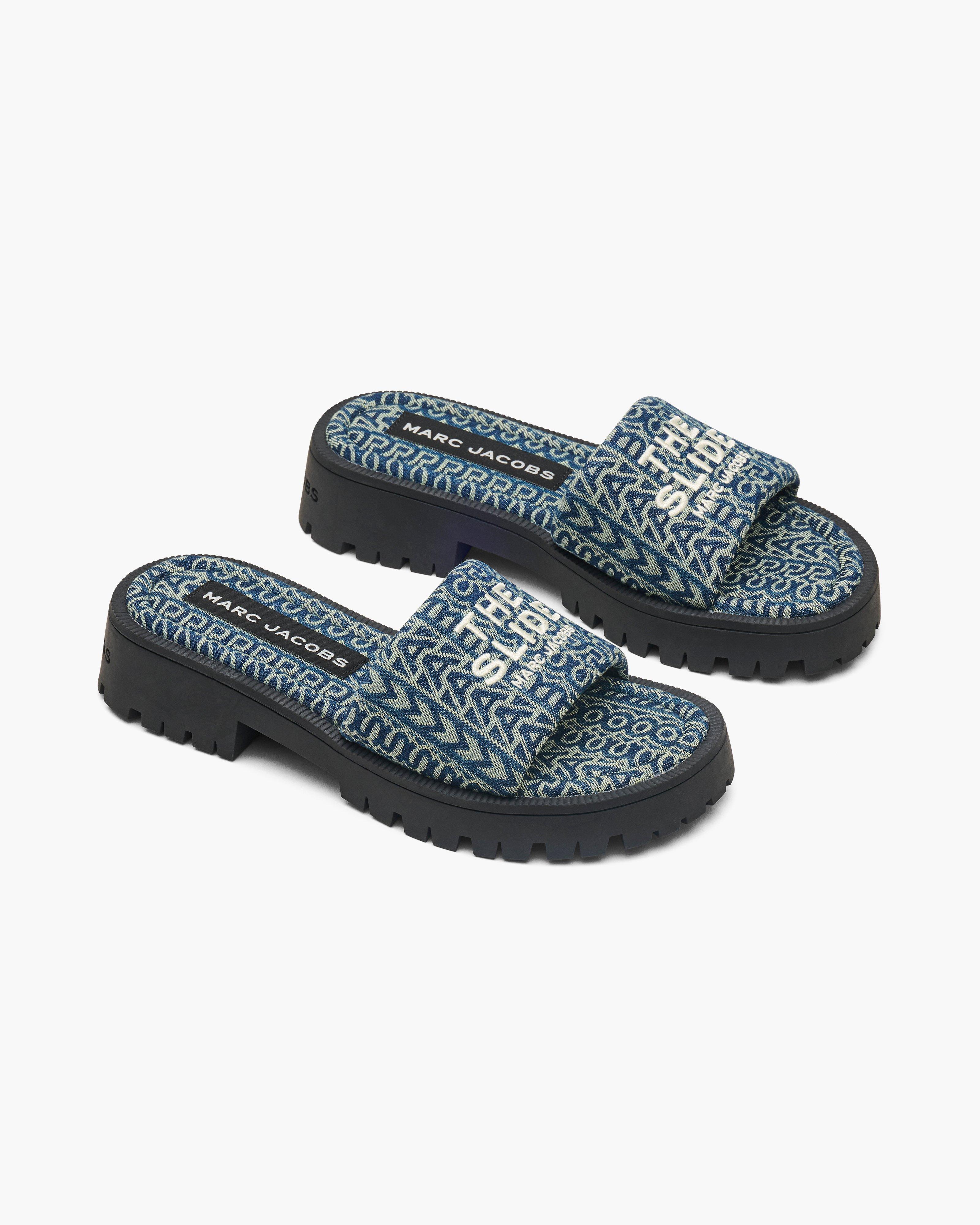 Шлепанцы с выступом на подошве из денима с монограммой Marc Jacobs, цвет Sun Faded Denim