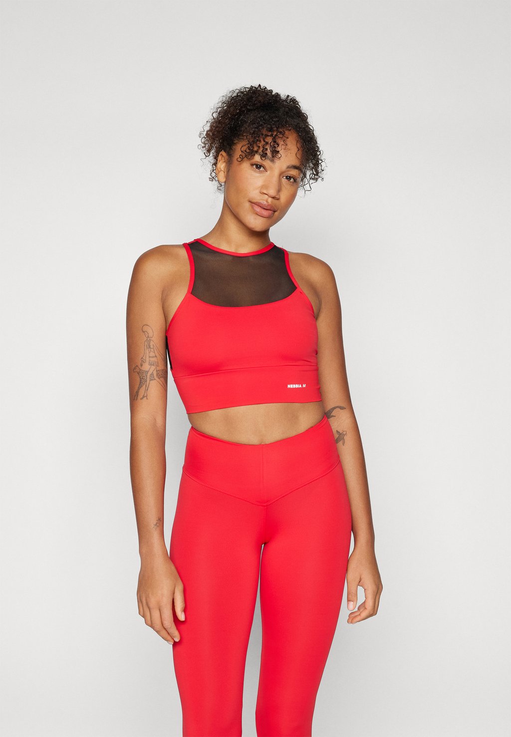 

Спортивный бюстгальтер PADDED SPORTS BRA Nebbia, красный