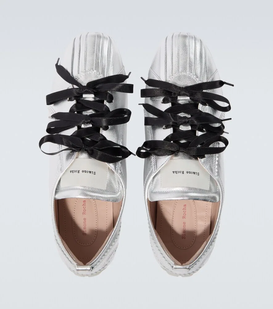 Кроссовки Ballerina Grip из металлизированной кожи Simone Rocha, серебро — фото 4