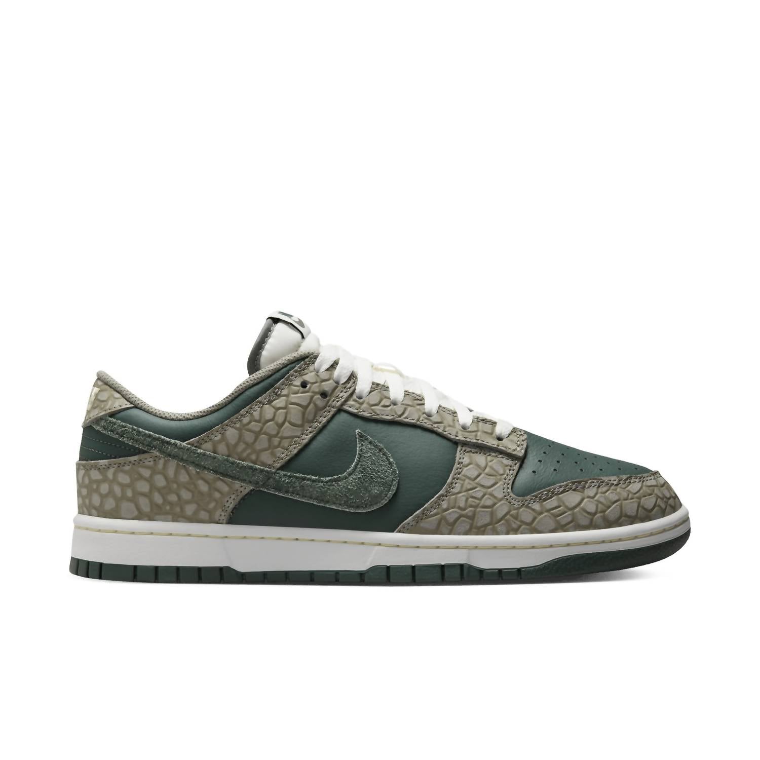 

Мужские кроссовки Dunk Low Retro Premium в цвете Dark Stucco/Vintage Green Nike