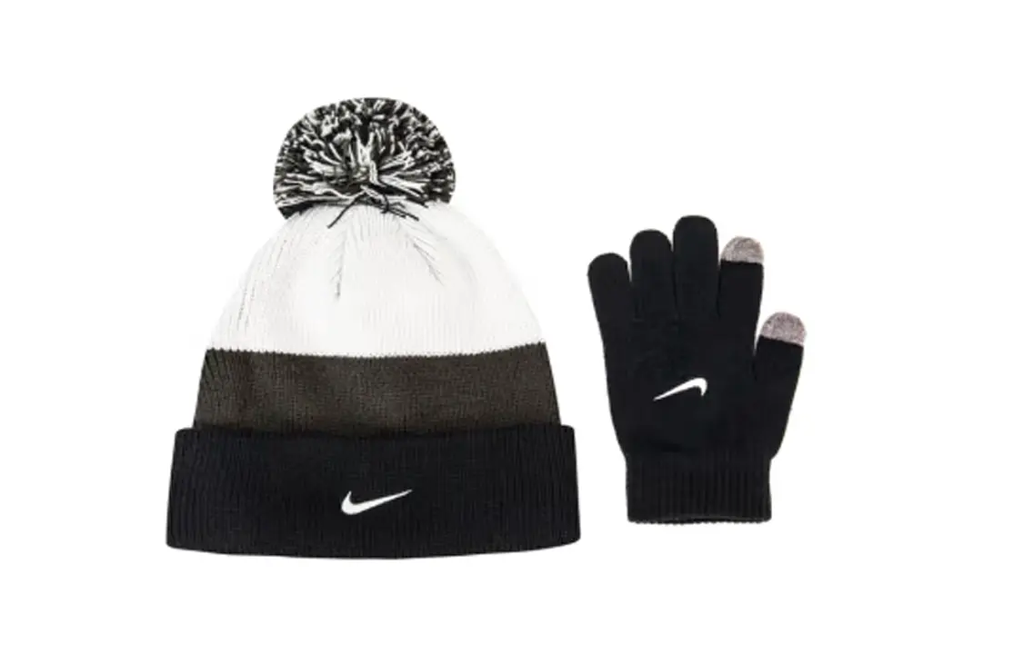 

Детская шапка Nike