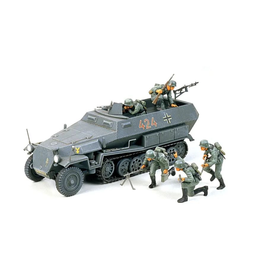 

Немецкий Hanomag Sdkfz251/1, Military Models - 1/35 Scale