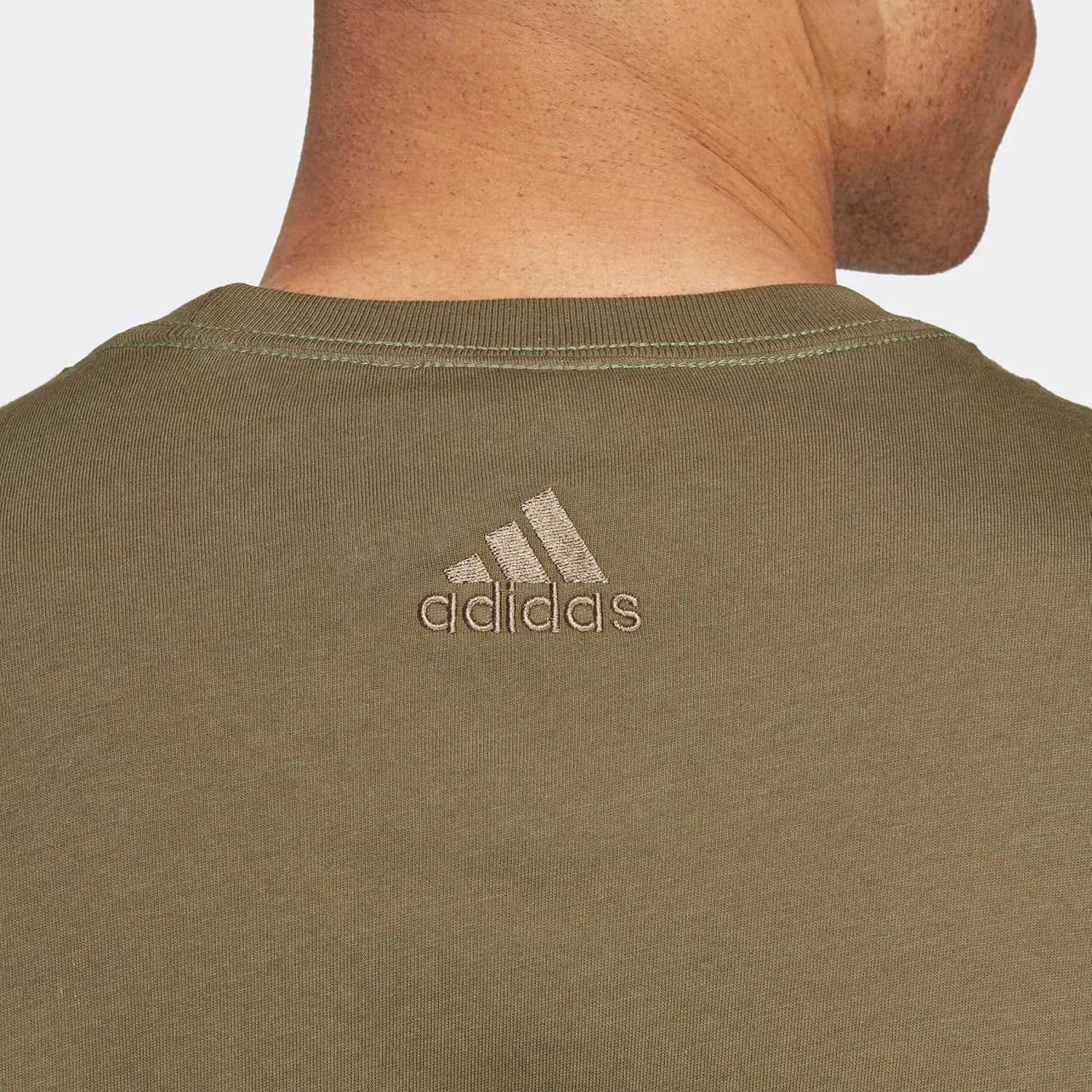 Футболка Adidas Men's Essentials Single Jersey Linear Embroidered Logo — фото 3