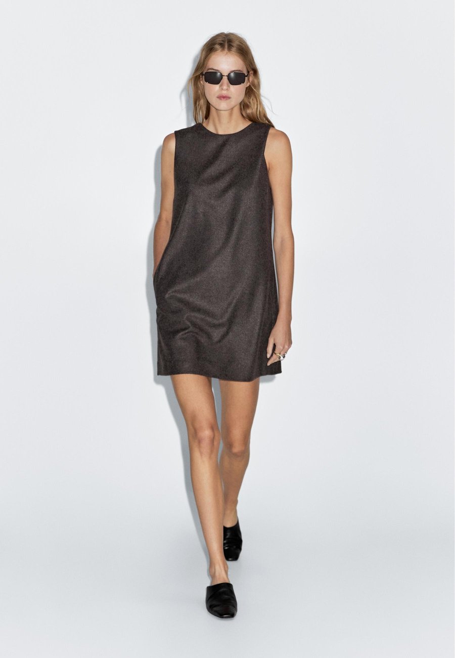 

Платье Massimo Dutti HERRINGBONE MINI WITH POCKETS, Mottled Dark Brown/Dark Brown