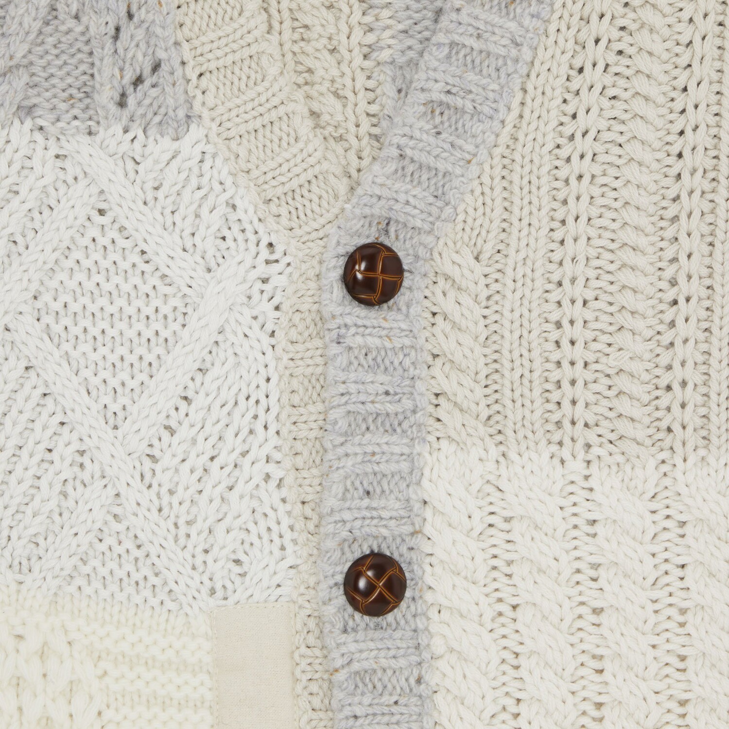 Кардиган вязанной косой вязки Supreme Patchwork, цвет Слоновая кость — фото 3