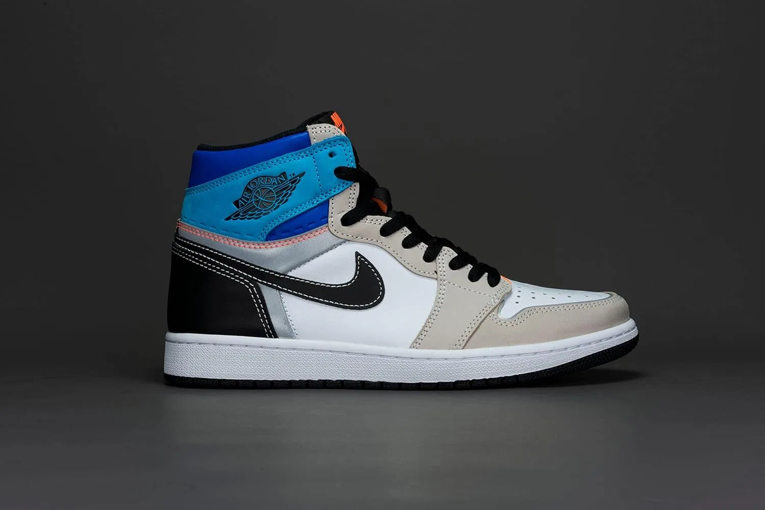 Кроссовки мужские Nike Air Jordan 1 Retro High OG, белый мультиколор — фото 3