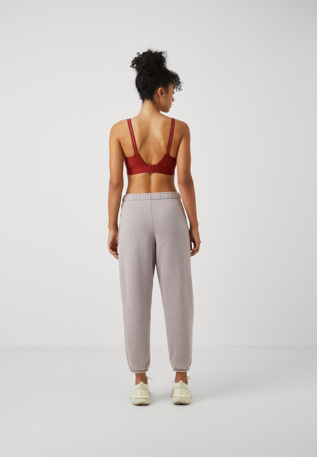 

Спортивный бюстгальтер средней поддержки INFINITY MID 20 BRA Under Armour, Бордо