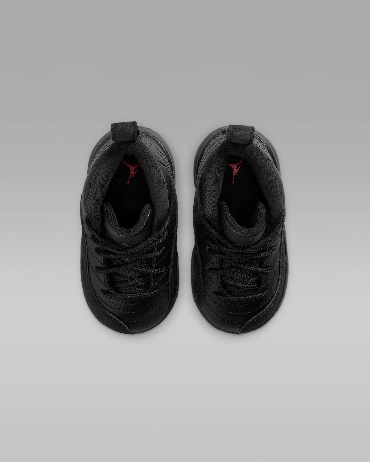 Кроссовки Jordan 12 Retro "Bloodline" для малышей, Black/Varsity Red — фото 4