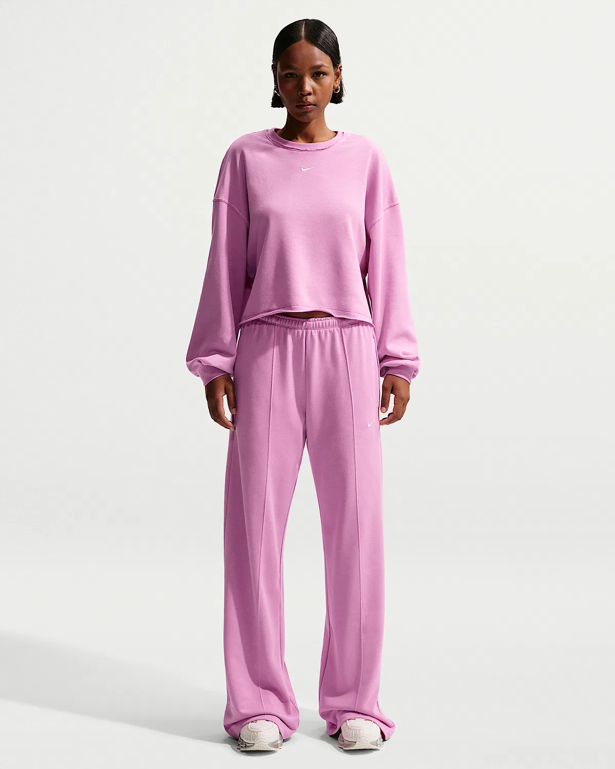 Женская оверсайз футболка с круглым вырезом Nike Sportswear Chill Terry из французского флиса, Light Magenta/Sail — фото 4