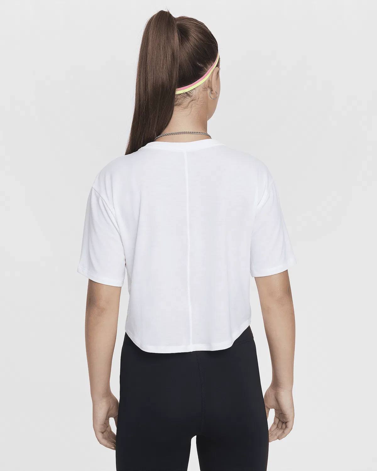 Детская (девочки) футболка Nike One Relaxed Dri-FIT с коротким рукавом, White/Black — фото 2