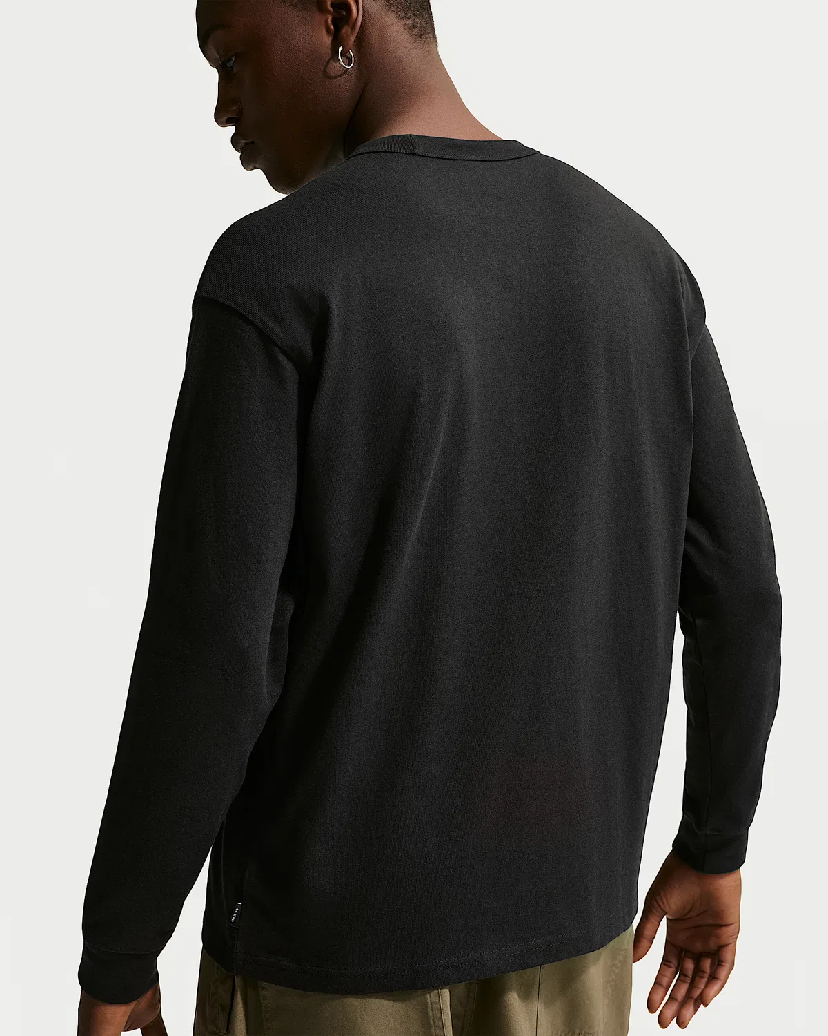 Мужская футболка с длинным рукавом Nike Sportswear Premium Essentials, Black — фото 2