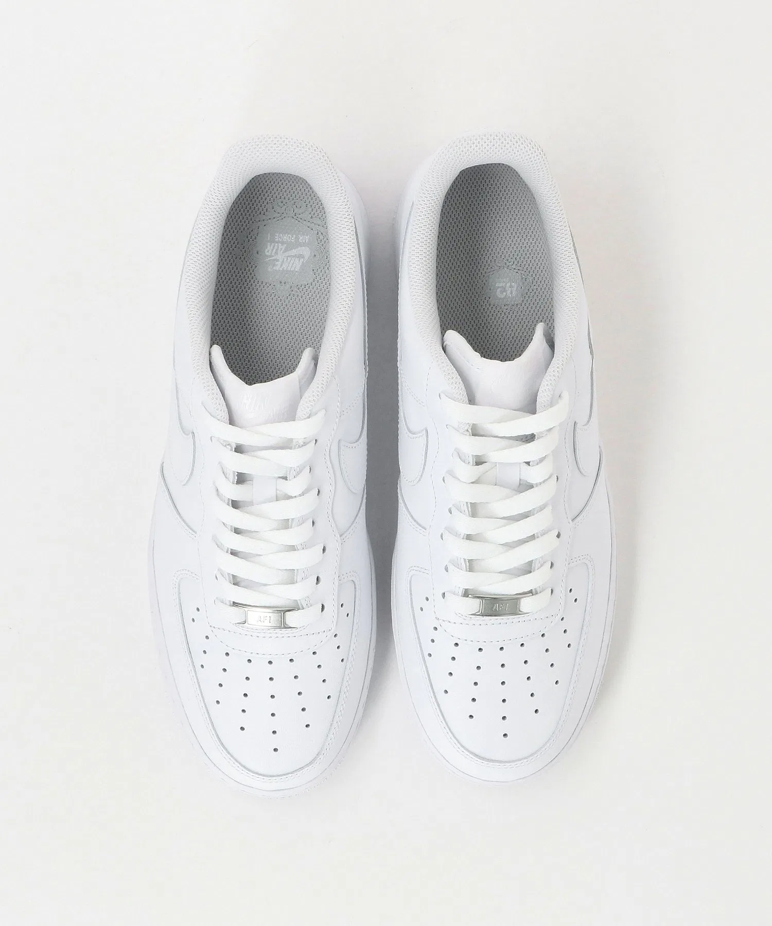 Мужские кроссовки NIKE Air Force 1 07 белые — фото 3