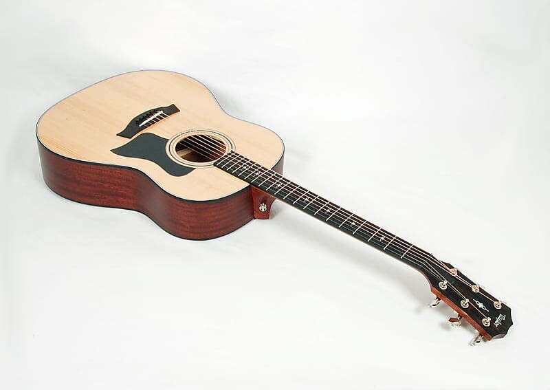 

Акустическая гитара Taylor 317 2022