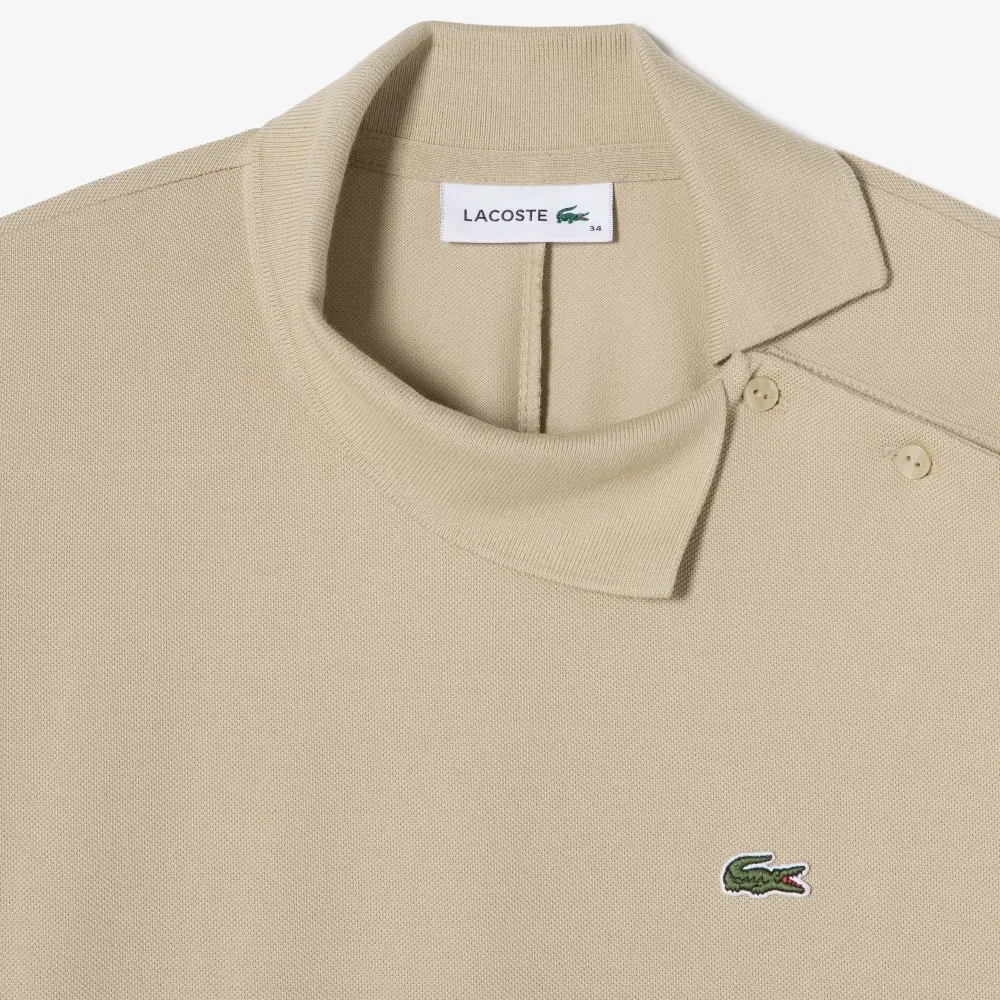 Платье-поло Lacoste бежевого цвета с косой планкой — фото 3