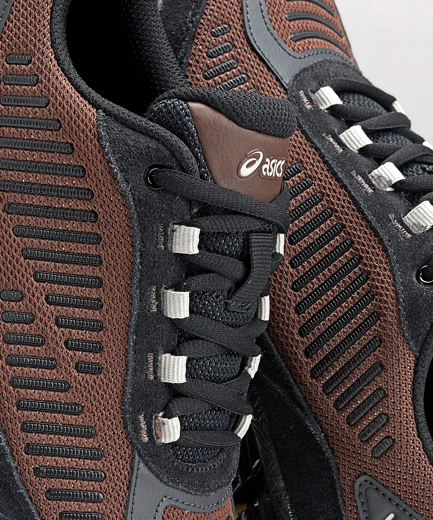 Унисекс кроссовки с амортизацией ASICS GEL-QUANTUM 360 I AMP коричневые — фото 3