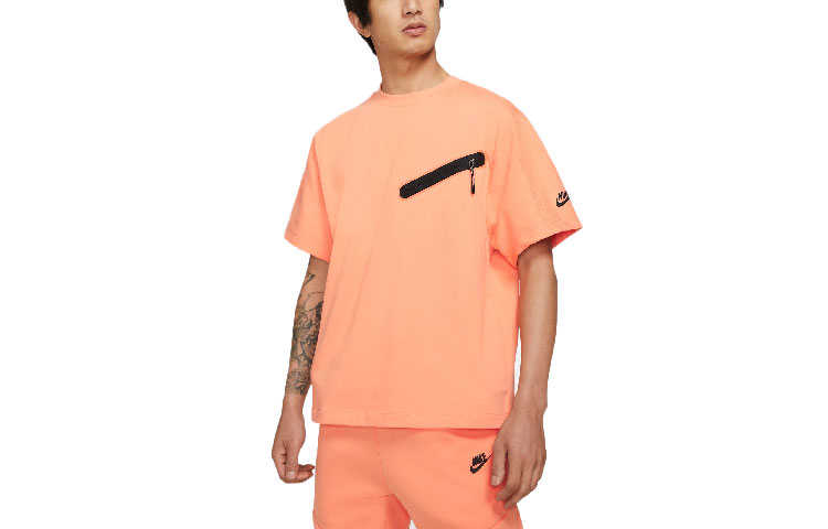 

Футболка спортивная мужская Mist Orange/Black Nike